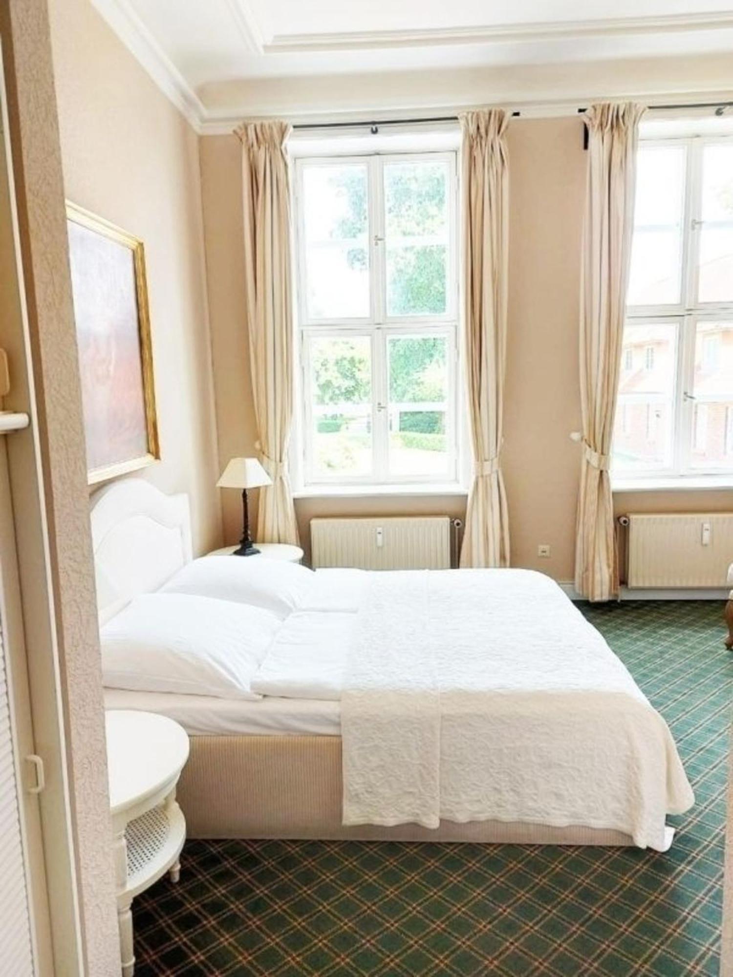 Herrenhaus Appartement 4 Luedersburg Экстерьер фото